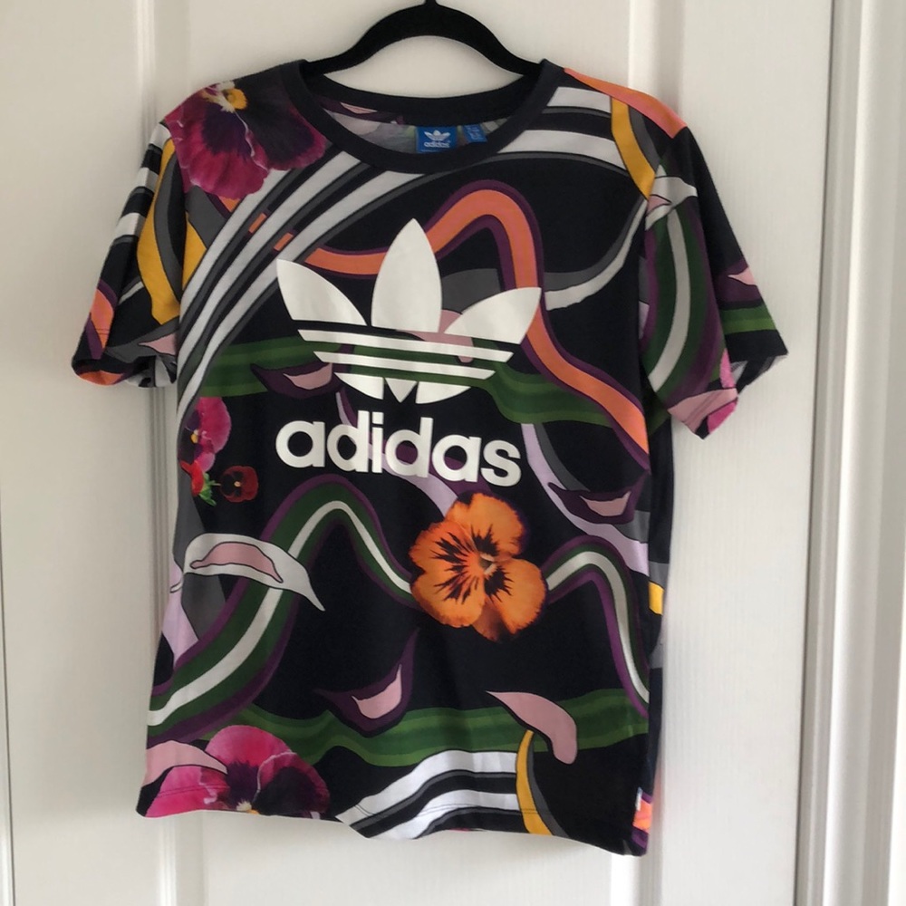 Adidas t-shirt
